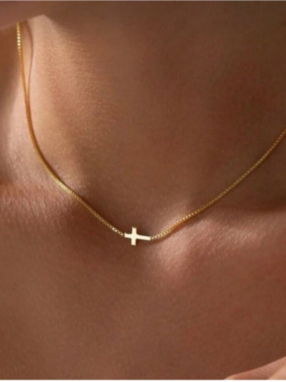 New! 18K Gold Plated Cross Pendant Necklace (1024) NWOT